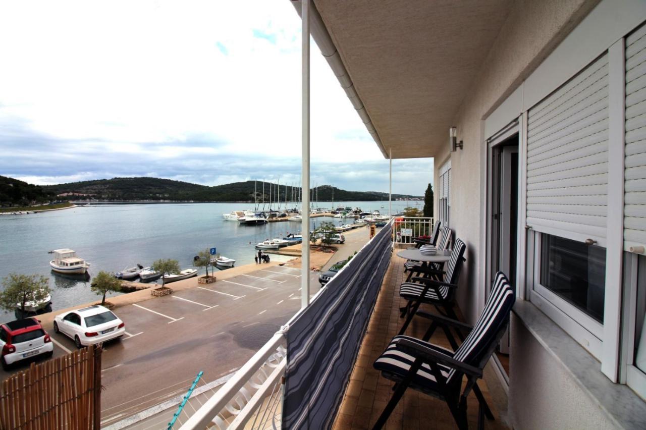 Apartment Masa Tisno Εξωτερικό φωτογραφία